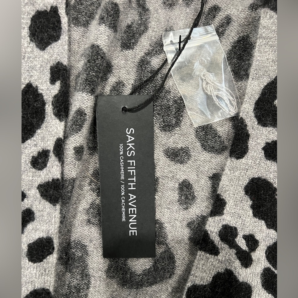 NWT Saks Fifth Avenue Black and Gray Leopard Cashmere Cardigan - Picture 3 of 6